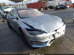 5YJSA1E52SF549624 2025 TESLA MODEL S