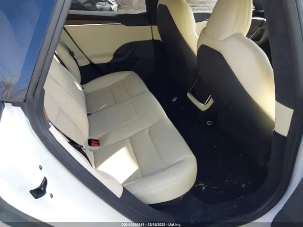 5YJSA1E53NF465039 2022 TESLA MODEL S - Image 8