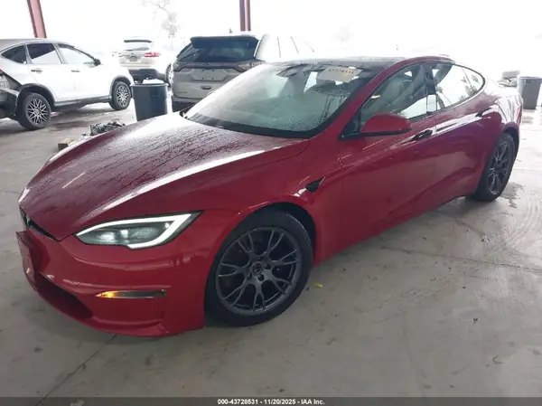 5YJSA1E53NF480236 2022 TESLA MODEL S - Image 2