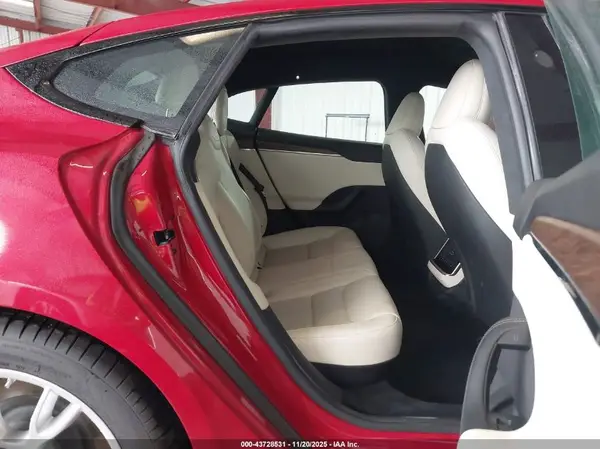5YJSA1E53NF480236 2022 TESLA MODEL S - Image 8