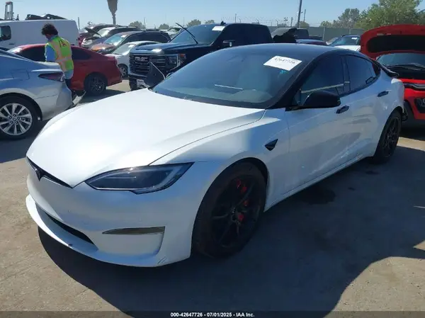 5YJSA1E53NF486103 2022 TESLA MODEL S - Image 2