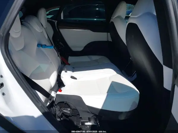5YJSA1E53NF486103 2022 TESLA MODEL S - Image 8