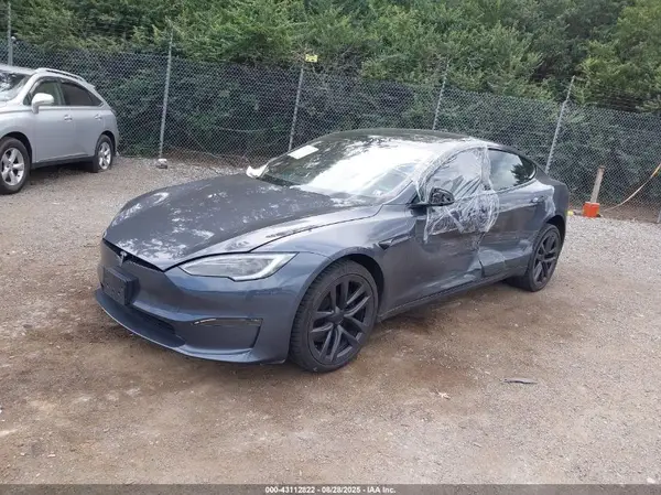 5YJSA1E53NF490748 2022 TESLA MODEL S - Image 2