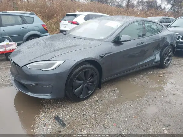 5YJSA1E53PF502321 2023 TESLA MODEL S - Image 2