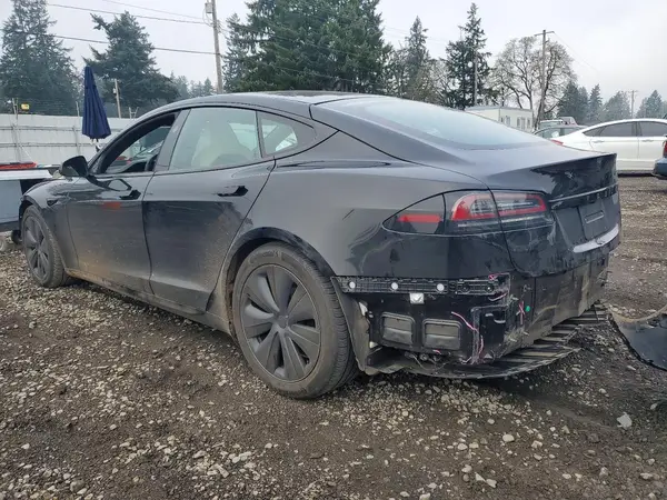5YJSA1E53PF505574 2023 TESLA MODEL S - Image 2