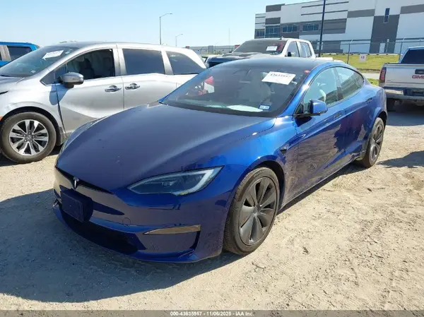 5YJSA1E53SF548496 2025 TESLA MODEL S - Image 2