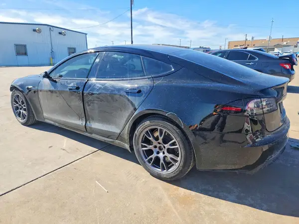 5YJSA1E53SF549020 2025 TESLA MODEL S - Image 2