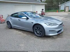 5YJSA1E53SF551852 2025 TESLA MODEL S