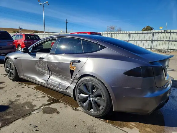5YJSA1E54NF478592 2022 TESLA MODEL S - Image 2