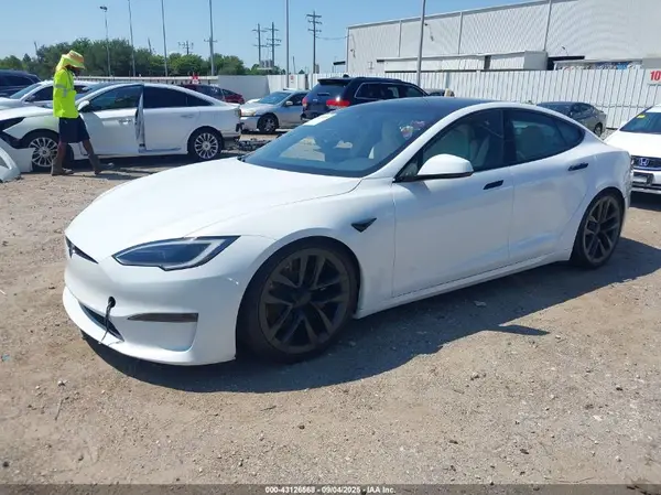 5YJSA1E54NF488913 2022 TESLA MODEL S - Image 2