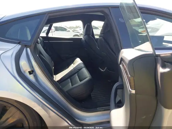 5YJSA1E54RF542877 2024 TESLA MODEL S - Image 8
