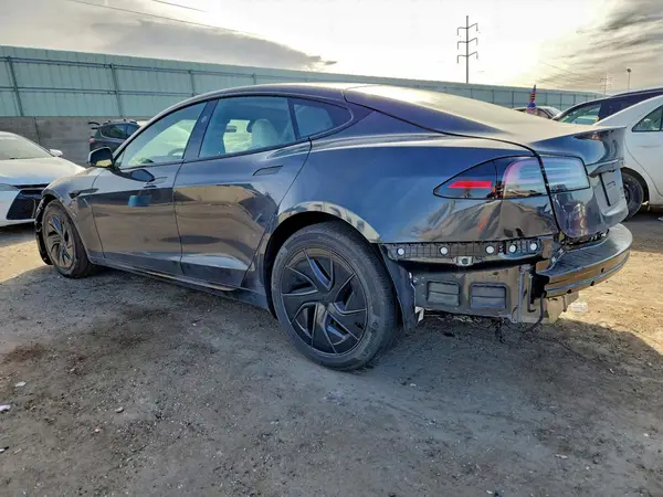 5YJSA1E54TF552977 2026 TESLA MODEL S - Image 2