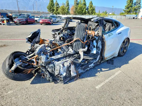 5YJSA1E55TF560327 2026 TESLA MODEL S - Image 1