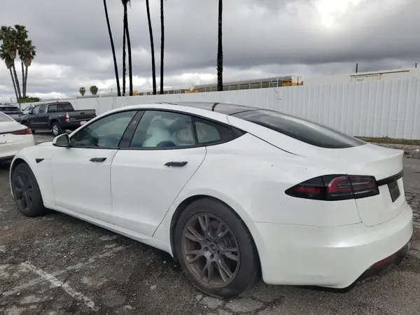 5YJSA1E56PF511207 2023 TESLA MODEL S - Image 2