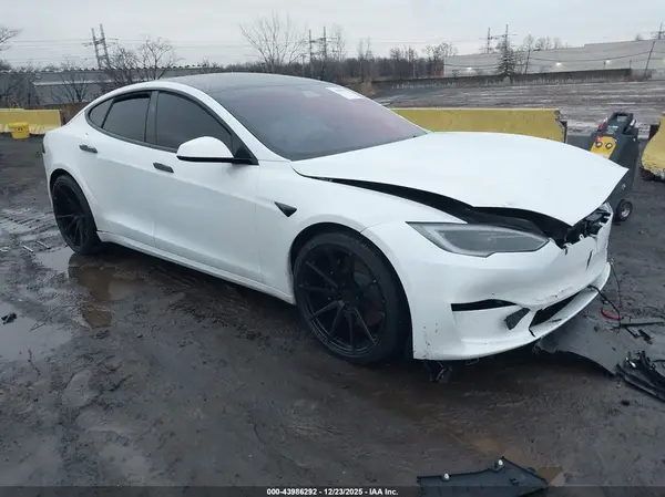 5YJSA1E56PF515919 2023 TESLA MODEL S - Image 1