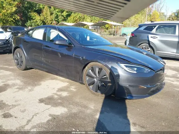 5YJSA1E56PF527181 2023 TESLA MODEL S - Image 1