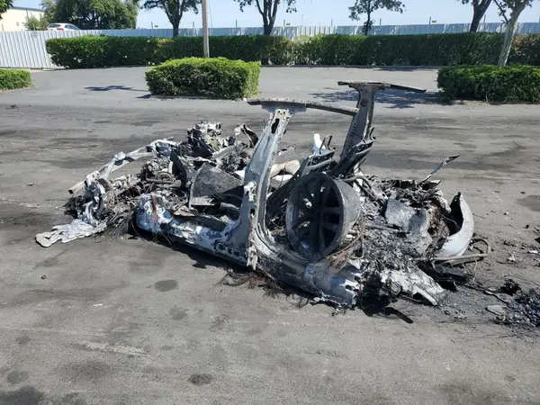 5YJSA1E57NF491563 2022 TESLA MODEL S - Image 2