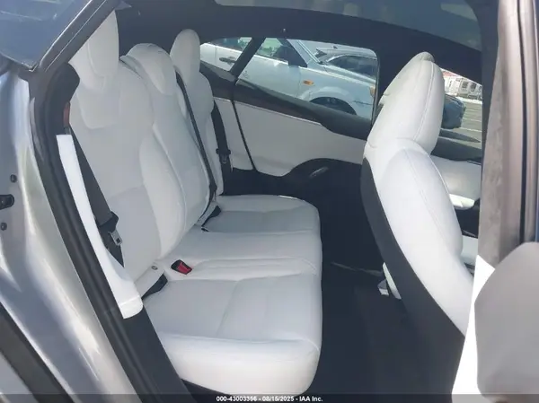 5YJSA1E57SF550073 2025 TESLA MODEL S - Image 8