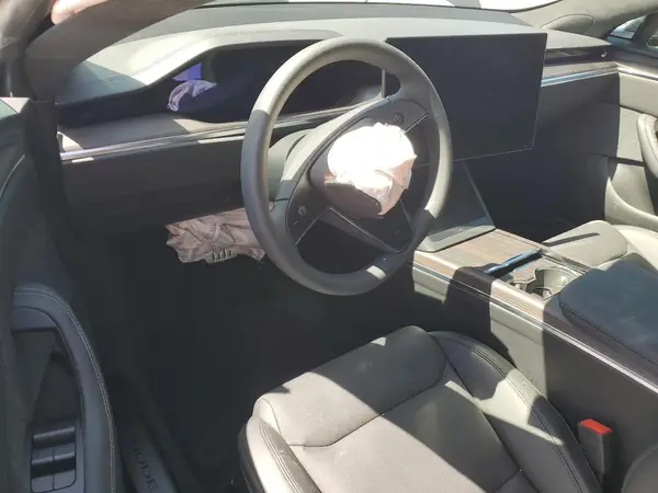 5YJSA1E57SF550204 2025 TESLA MODEL S - Image 8