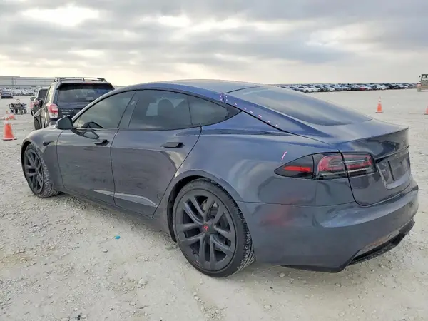 5YJSA1E58PF511869 2023 TESLA MODEL S - Image 2