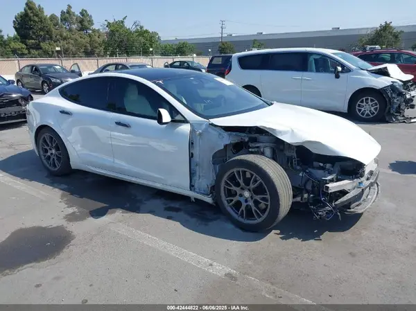 5YJSA1E59NF463098 2022 TESLA MODEL S - Image 1