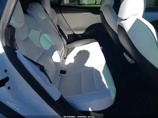 5YJSA1E59NF464882 2022 TESLA MODEL S - Image 8