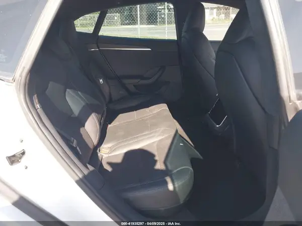 5YJSA1E59NF470813 2022 TESLA MODEL S - Image 8