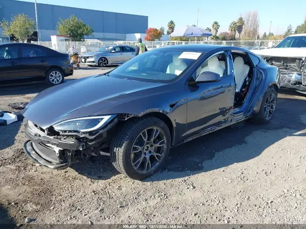 5YJSA1E59NF475834 2022 TESLA MODEL S - Image 2