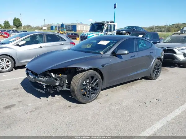 5YJSA1E59NF477454 2022 TESLA MODEL S - Image 2