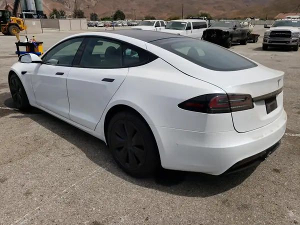 5YJSA1E59NF485747 2022 TESLA MODEL S - Image 2