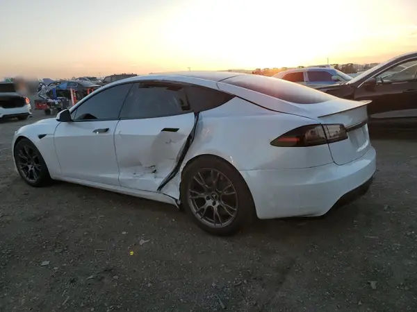 5YJSA1E59PF518006 2023 TESLA MODEL S - Image 2