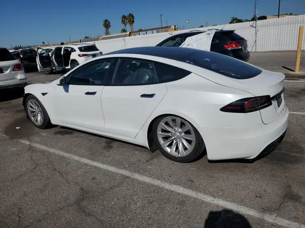 5YJSA1E59PF526123 2023 TESLA MODEL S - Image 2