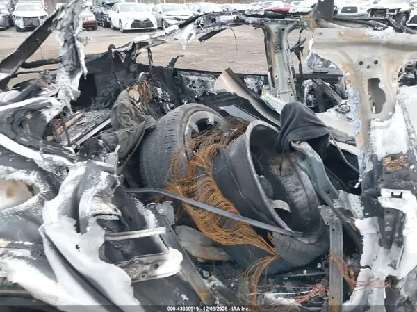 5YJSA1E59RF536637 2024 TESLA MODEL S - Image 8