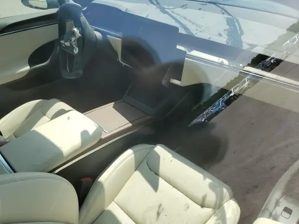 5YJSA1E59RF537173 2024 TESLA MODEL S - Image 8