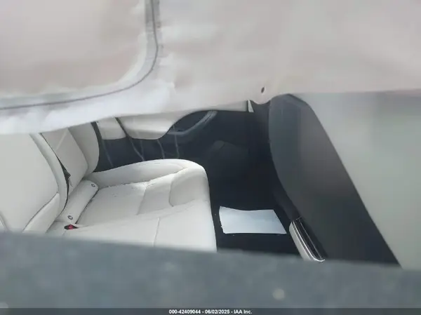 5YJSA1E59SF549183 2025 TESLA MODEL S - Image 8