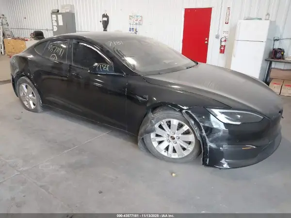 5YJSA1E5XNF475602 2022 TESLA MODEL S - Image 1