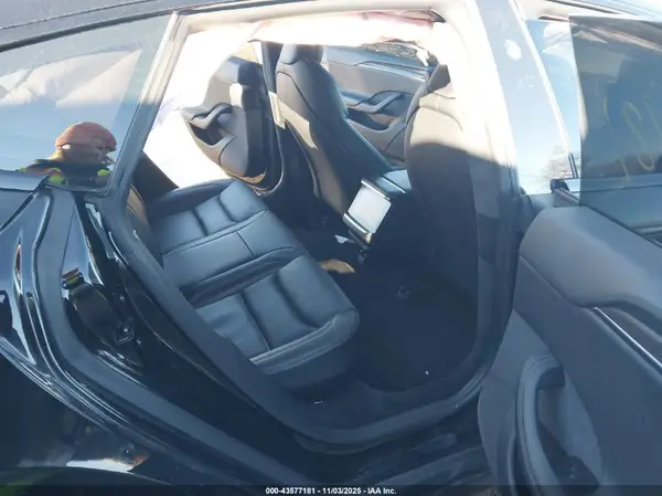 5YJSA1E5XNF475602 2022 TESLA MODEL S - Image 8