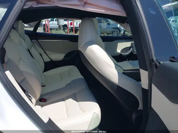 5YJSA1E5XPF518693 2023 TESLA MODEL S - Image 8