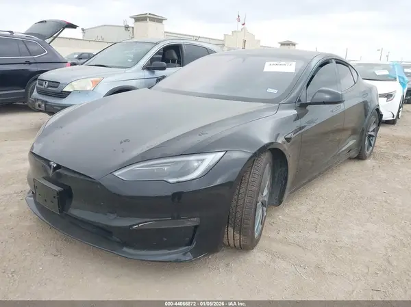 5YJSA1E5XRF536646 2024 TESLA MODEL S - Image 2