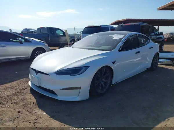 5YJSA1E5XRF537702 2024 TESLA MODEL S - Image 2