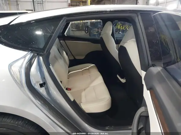 5YJSA1E5XRF547498 2024 TESLA MODEL S - Image 8