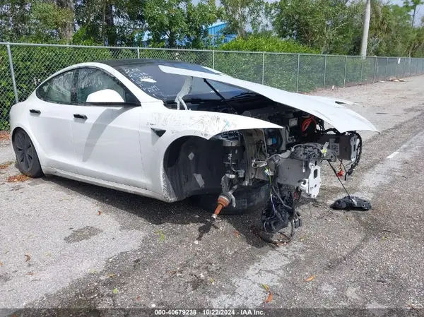 5YJSA1E60NF459725 2022 TESLA MODEL S - Image 1