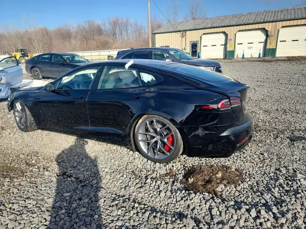 5YJSA1E60SF550022 2025 TESLA MODEL S - Image 2