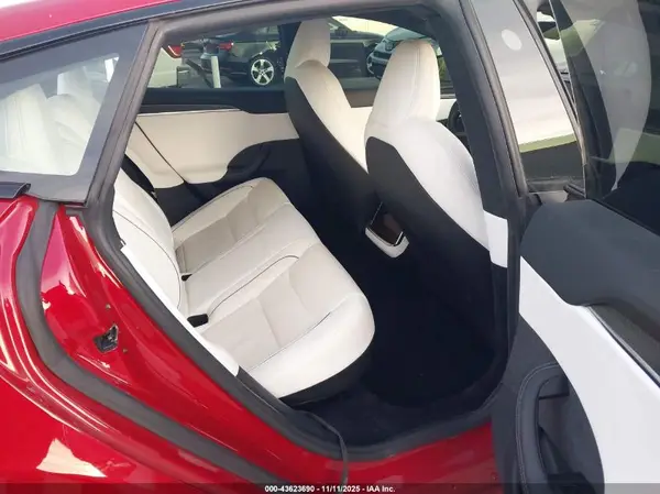 5YJSA1E62MF452810 2021 TESLA MODEL S - Image 8