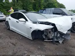 5YJSA1E62NF487719 2022 TESLA MODEL S