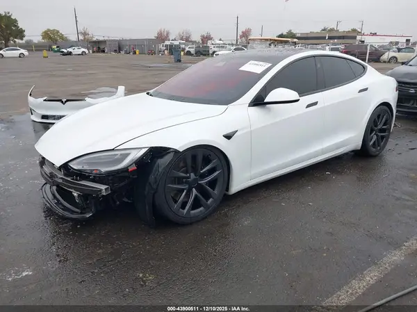 5YJSA1E63MF431884 2021 TESLA MODEL S - Image 2
