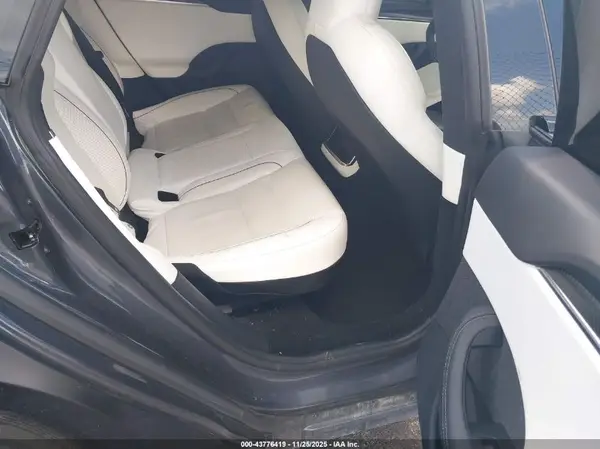5YJSA1E63NF459928 2022 TESLA MODEL S - Image 8