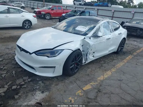 5YJSA1E63PF521945 2023 TESLA MODEL S - Image 2