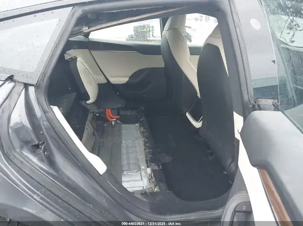 5YJSA1E64MF431084 2021 TESLA MODEL S - Image 8