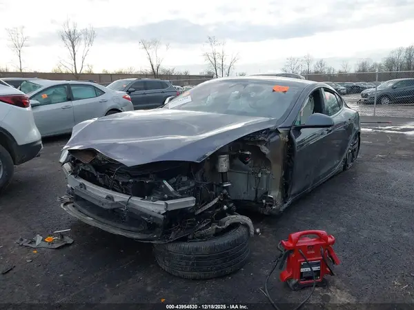 5YJSA1E64NF461252 2022 TESLA MODEL S - Image 2